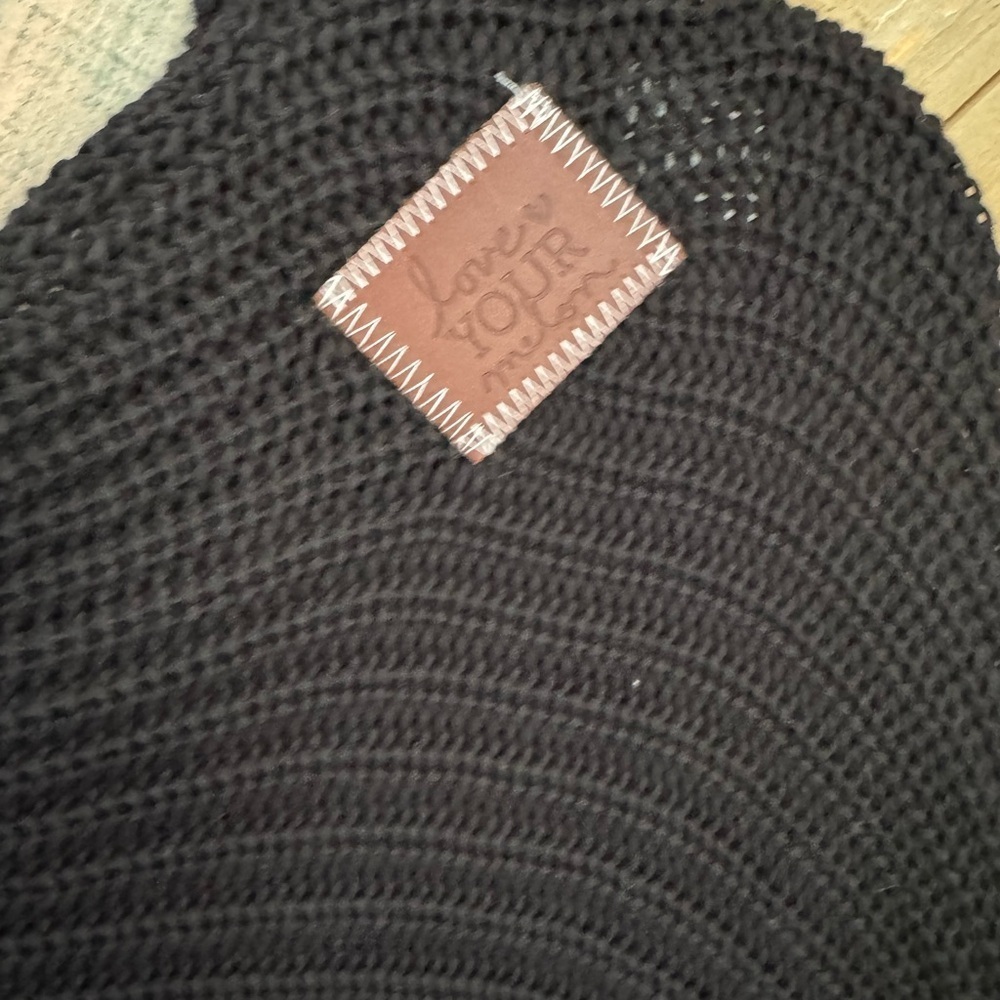 Love Your Melon Black Women's Poncho - Picture 4 of 4